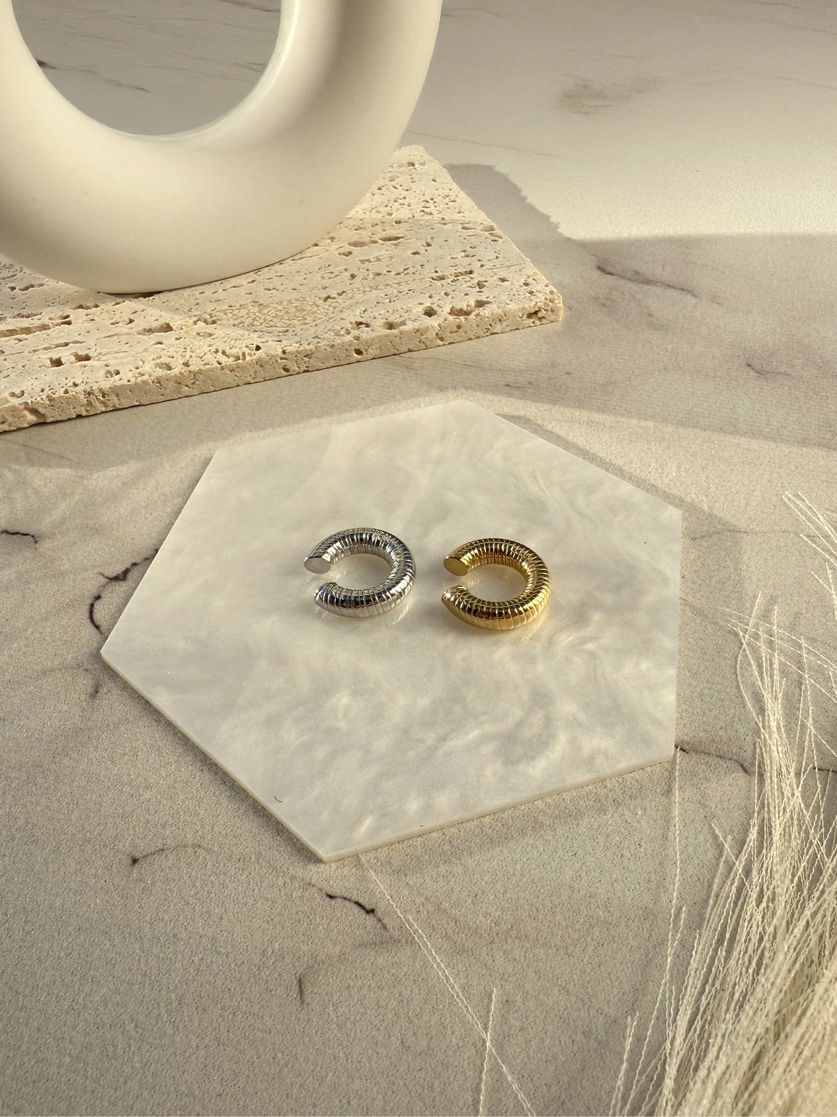 EAR CUFF WAVES