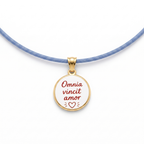 "Omnia vincit amor"